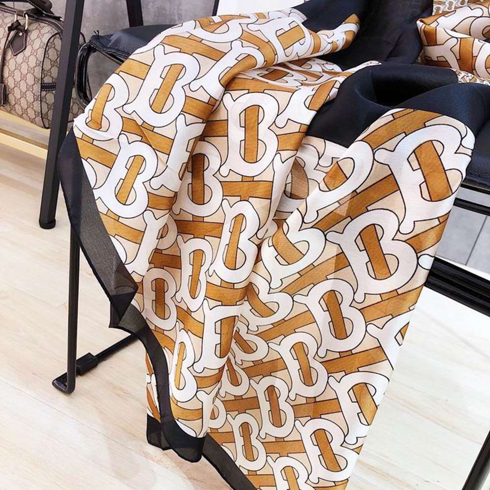 B**rry scarf